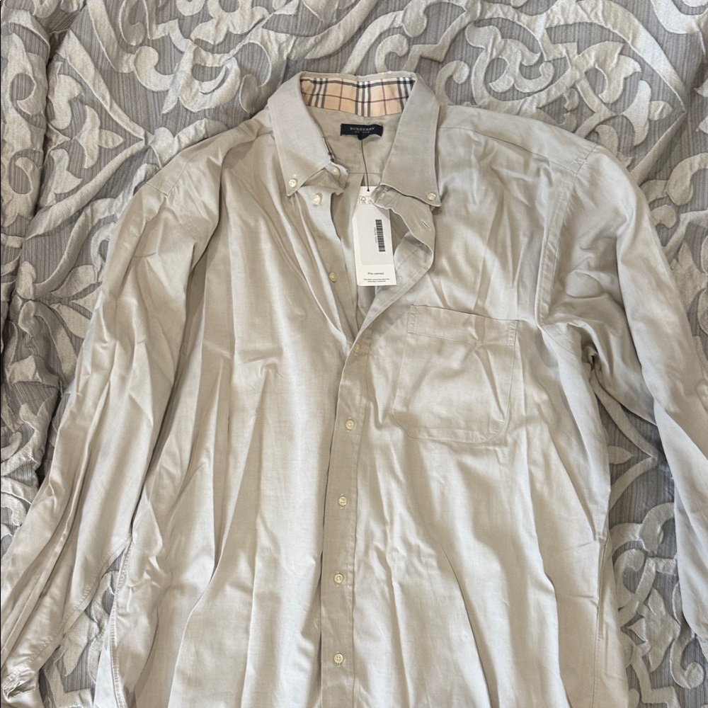 Burberry Men's Light Gray Button Down Shirt